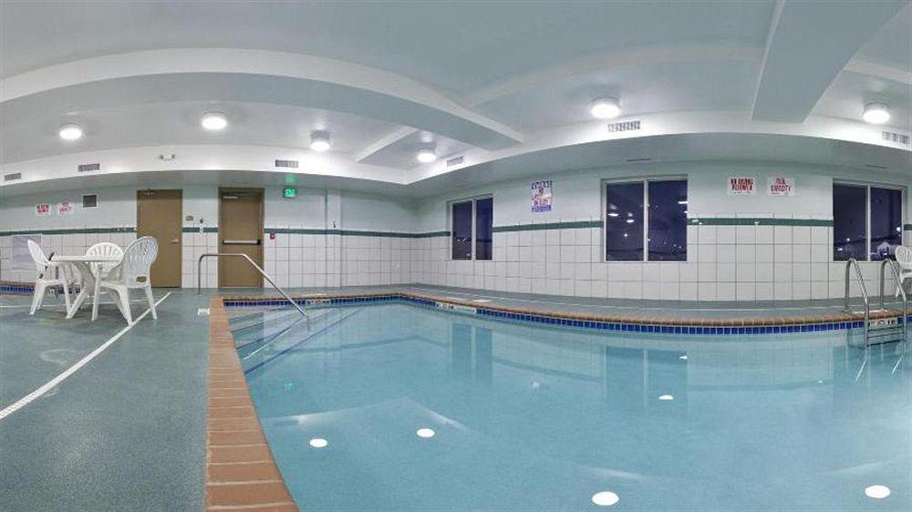 Holiday Inn Express Hotel & Suites Minot South By Ihg Экстерьер фото